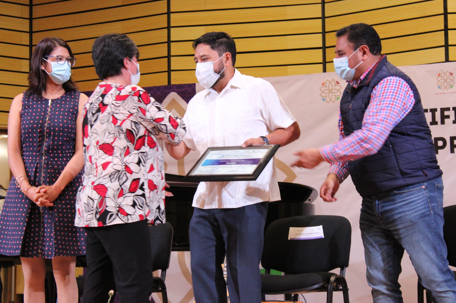 Ayuntamiento de Tlaxcala recibe certificado como municipio promotor de la salud